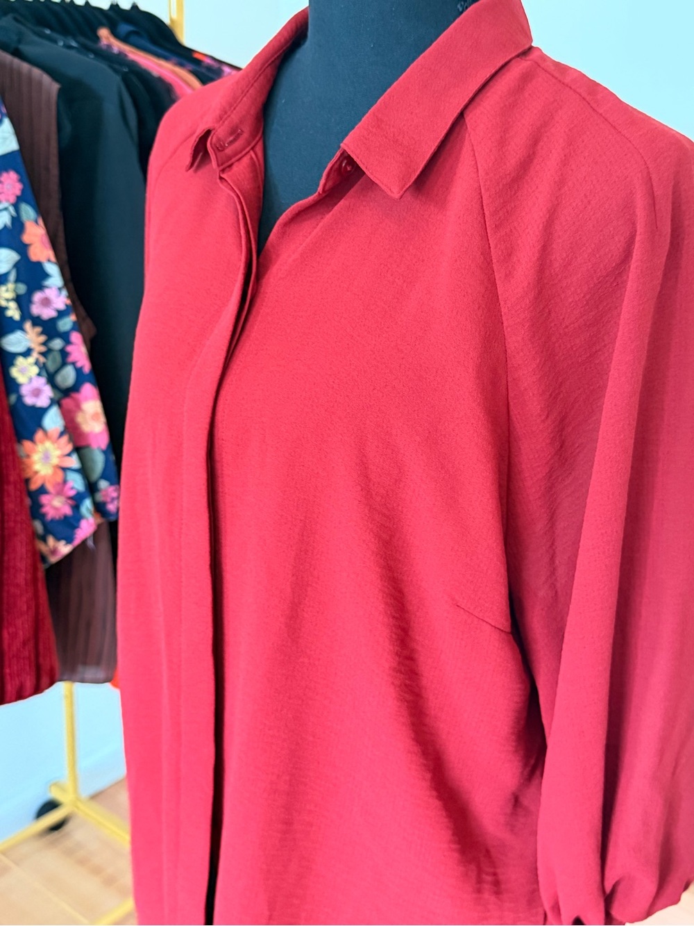 Express Red Collared Button-Front Blouse - Picture 2 of 6